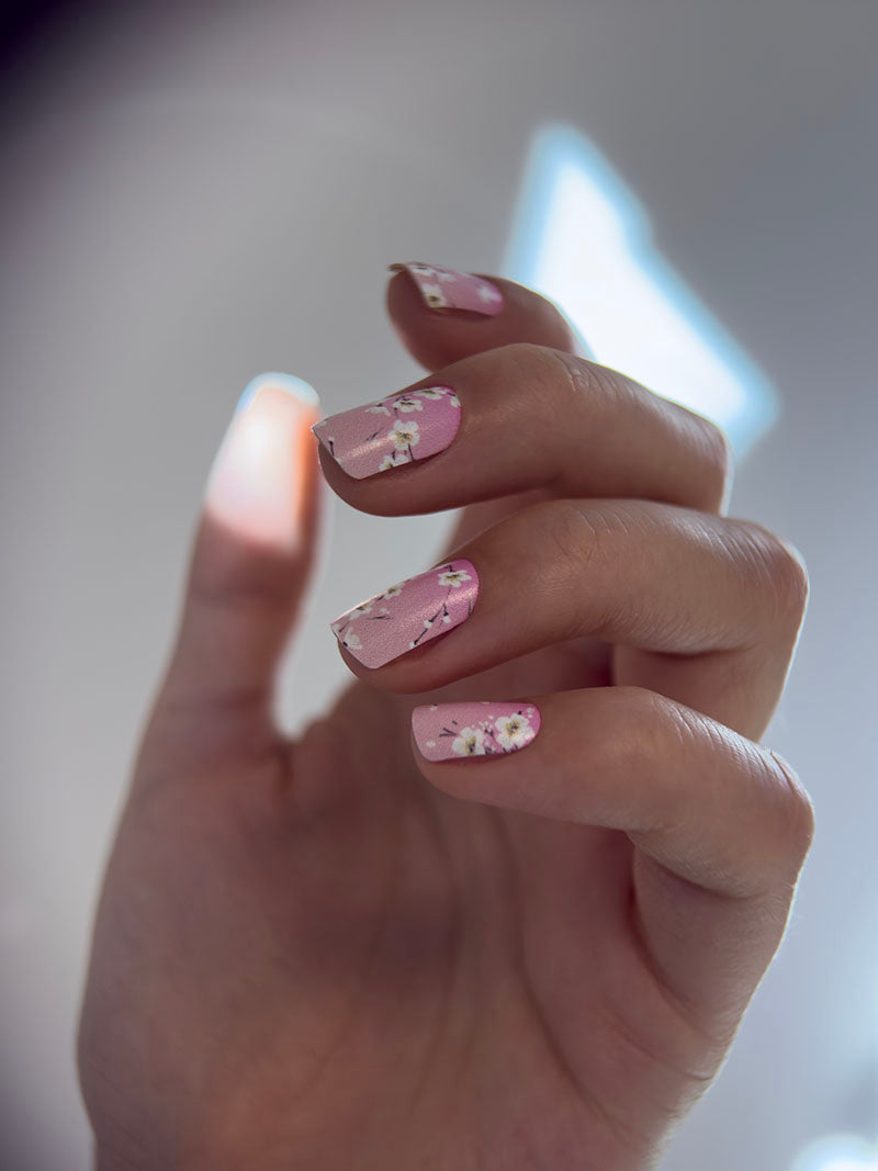 Manicure Small flowers. Gradient. Nail wraps WM-436