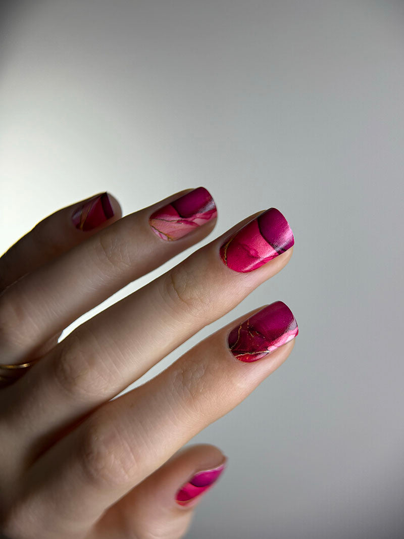 Manicure Divorces. Red. Gold Foil. Nail wraps WM-440