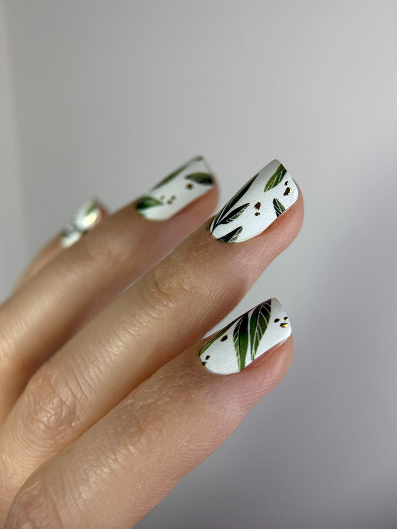Manicure Green twigs. Gold Foil. Nail wraps WM-441