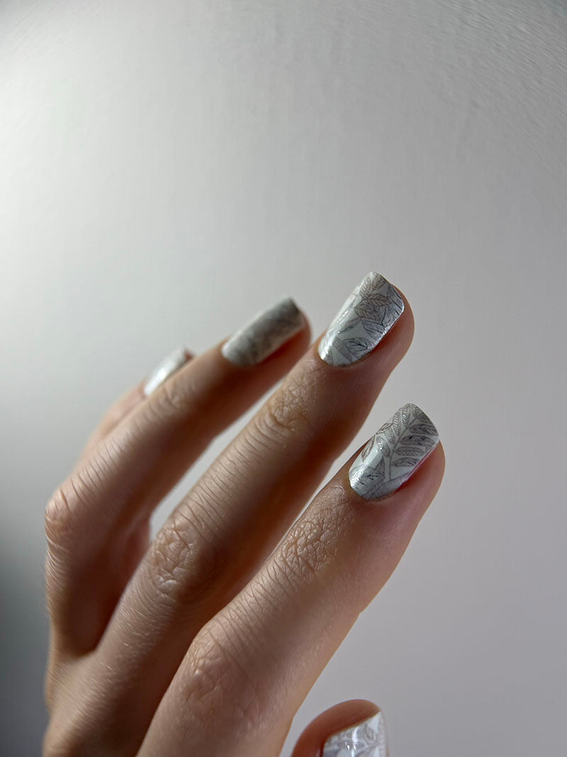 Manicure Brown twigs. Silver Foil. Nail wraps WM-442