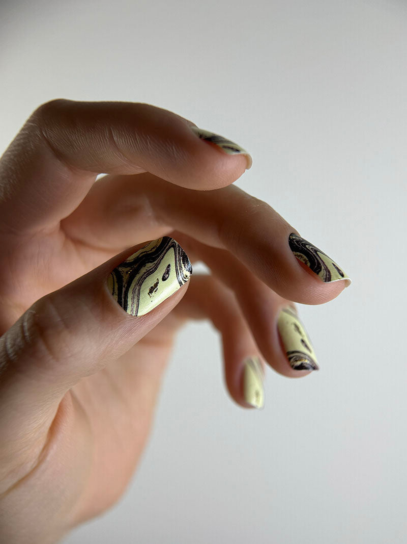 Manicure Divorces. Yellow and brown. Gold Foil. Nail wraps WM-443