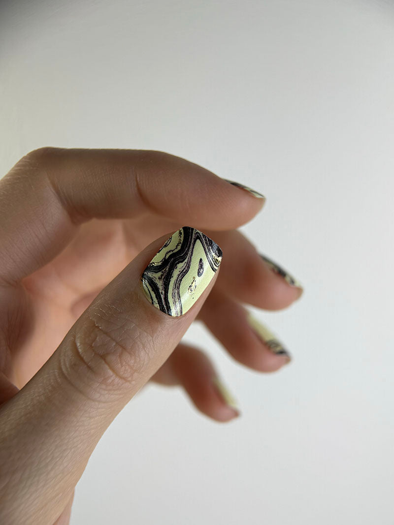 Manicure Divorces. Yellow and brown. Gold Foil. Nail wraps WM-443