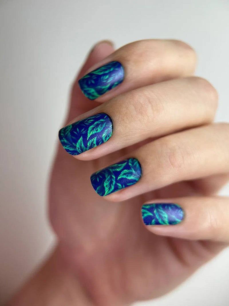 Manicure Leaves on Dark. Nail wraps WM-468
