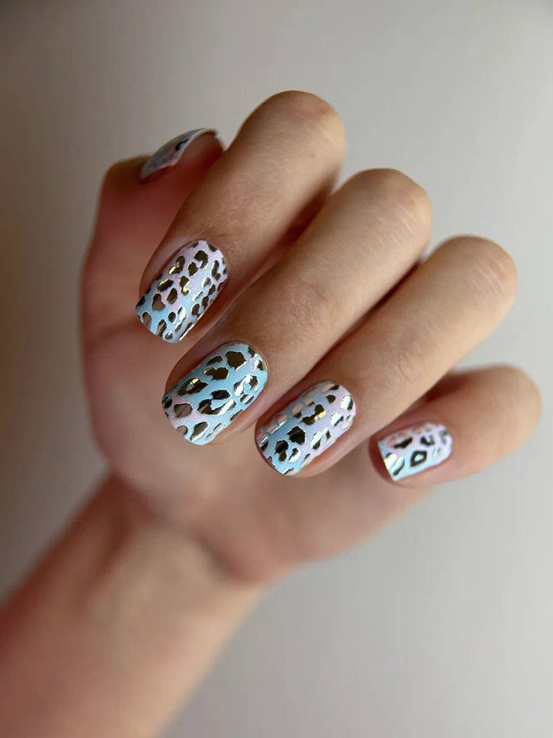 Manicure Leo. Silver Foil. Nail wraps WM-471