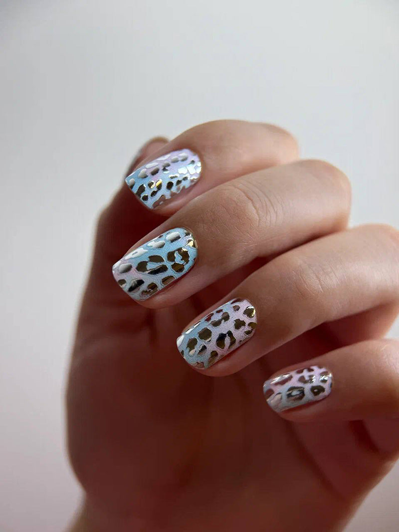 Manicure Leo. Silver Foil. Nail wraps WM-471