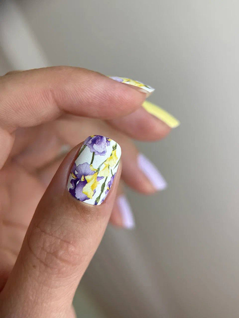 Manicure Irises. Nail wraps WM-476