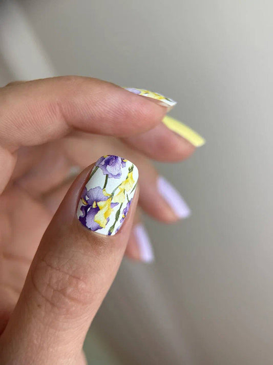 Manicure Irises. Nail wraps WM-476