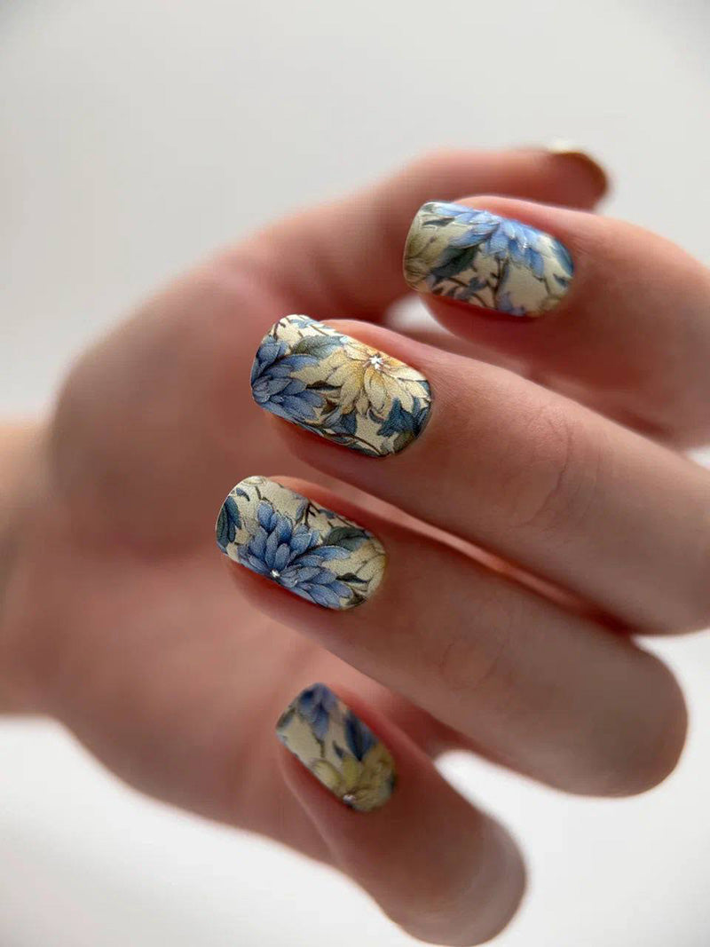 Manicure Flowers. Silver Foil. Nail wraps WM-478