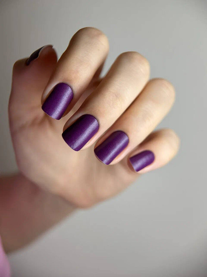 Manicure Plum. Nail wraps WM-534