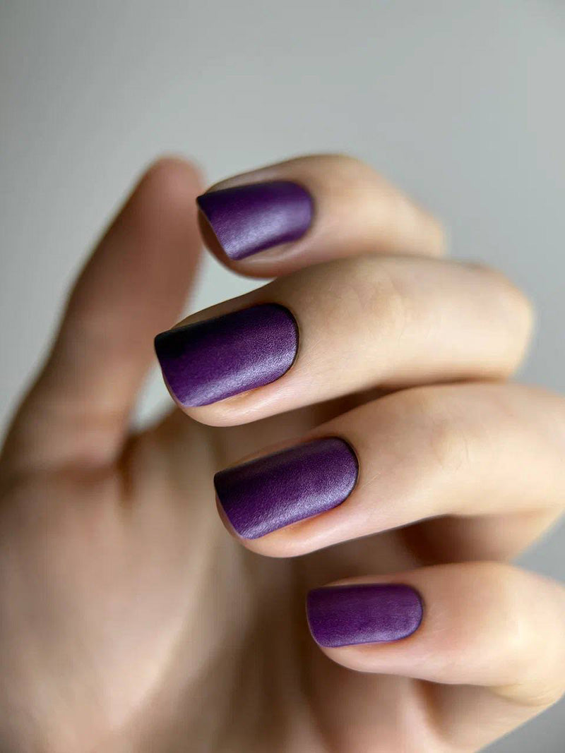 Manicure Plum. Nail wraps WM-534