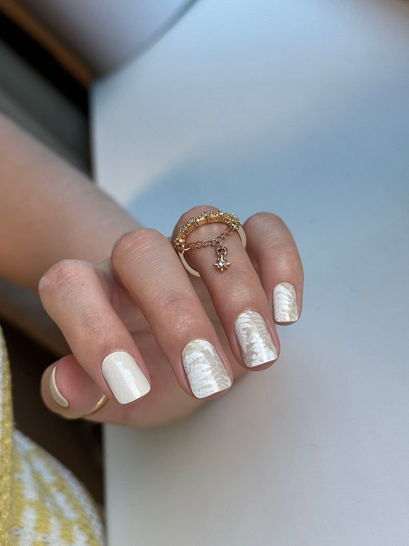 Manicure Twigs. Beige. Nail wraps WM-575