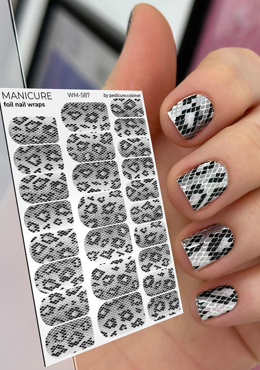 Manicure Python. Gray. Silver Foil. Nail wraps WM-587