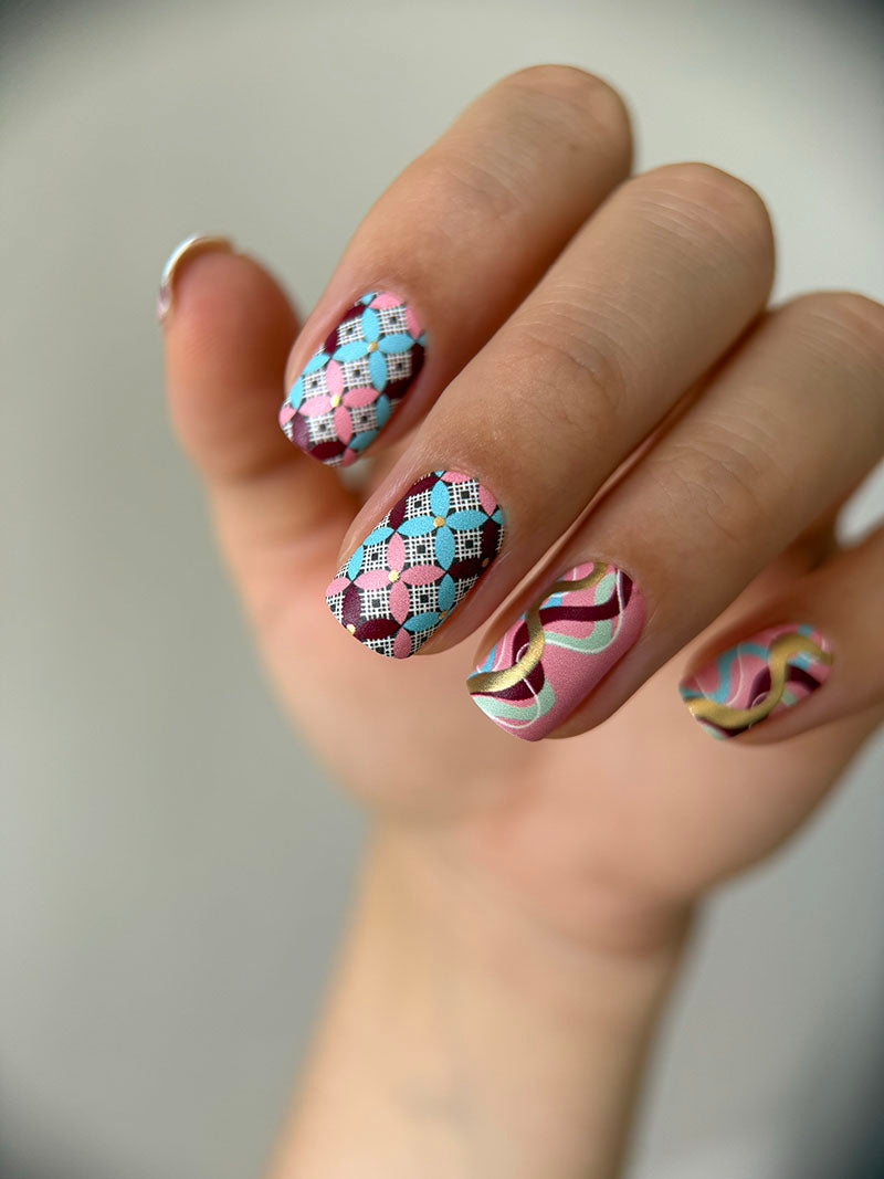Manicure Waves. Colored Foil (Bronze). Nail wraps WM-614