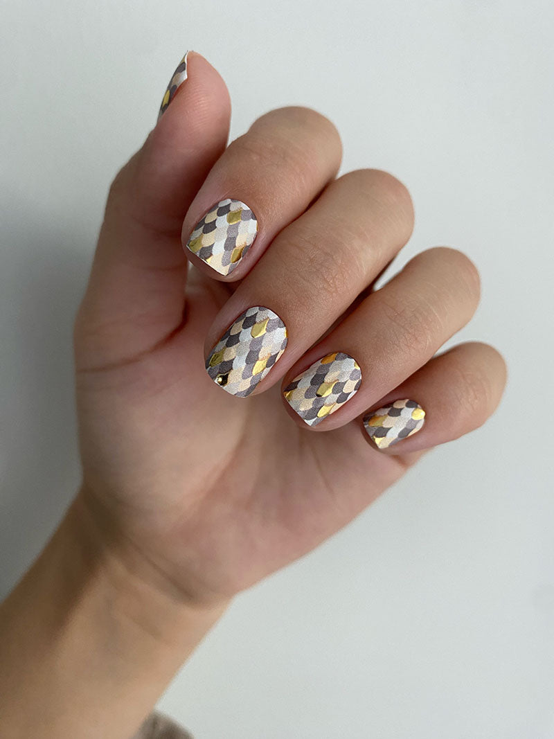 Manicure Beige Python. Gold Foil. Nail wrap WM-734