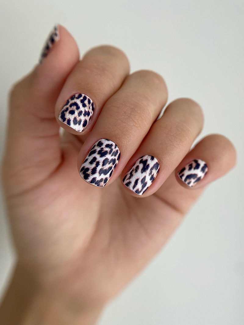 Manicure Leo. Small Delicate. Nail wrap WM-744