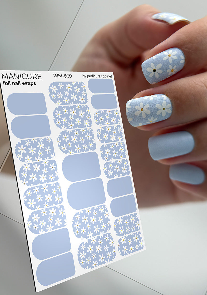 Manicure Chamomile. Blue. Foil gold. Nail wrap WM-800