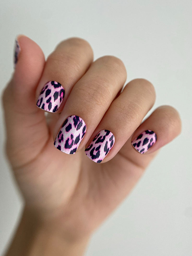 Manicure Leo. Pink. Nail wrap WM-896