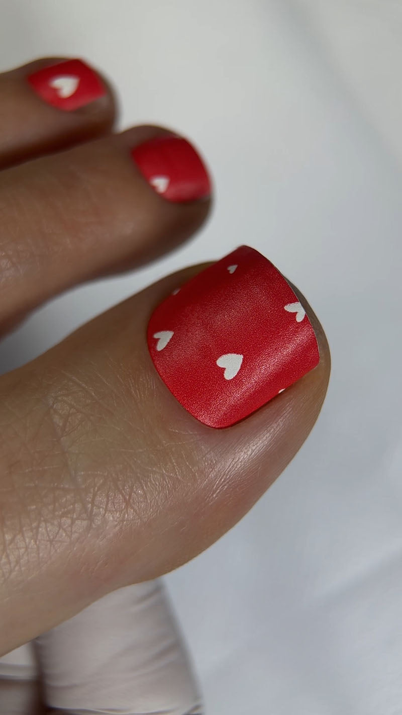 Pedicure Hearts on red. Nail wraps WR-351