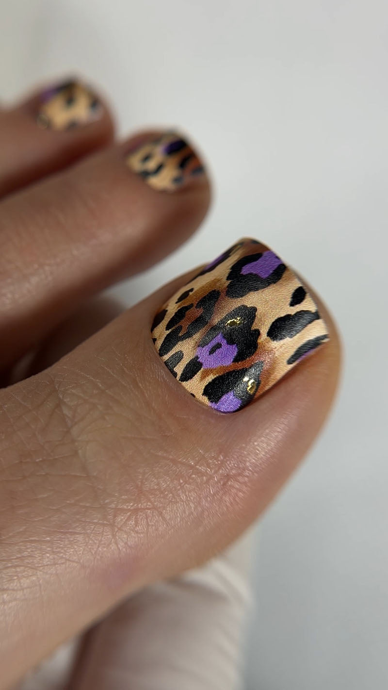 Pedicure Leo with purple. Gold Foil. Nail wraps WR-354