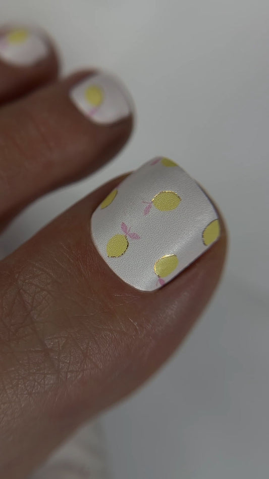 Pedicure Lemons. Gold Foil. Nail wraps WR-372