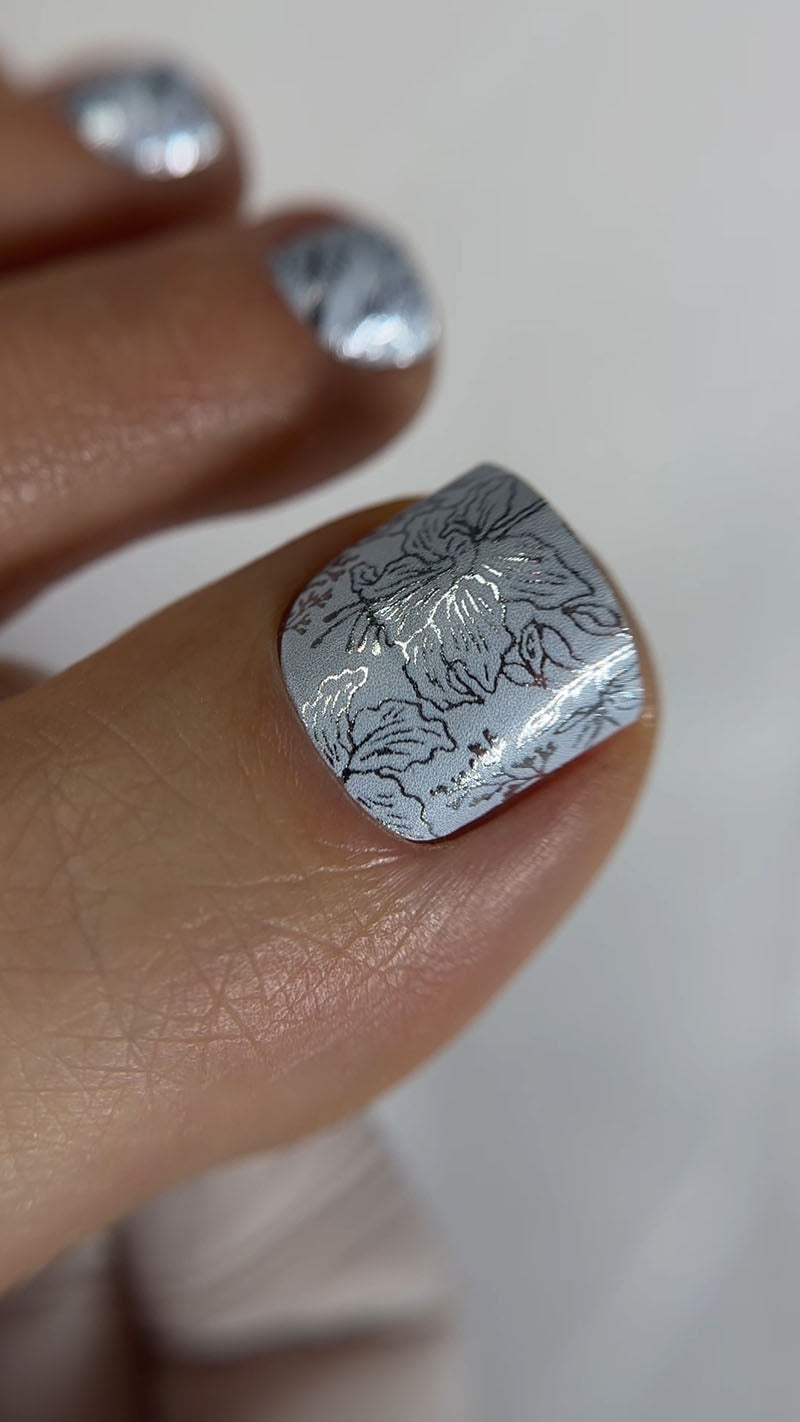 Pedicure Flowers gray. Colored Foil. Nail wraps WR-402