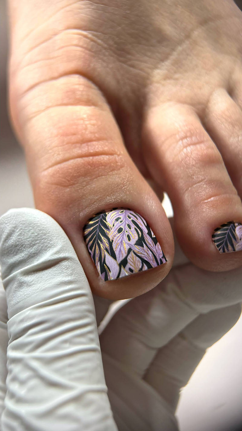 Pedicure Monstera pink. Gold Foil. Nail wraps WR-412