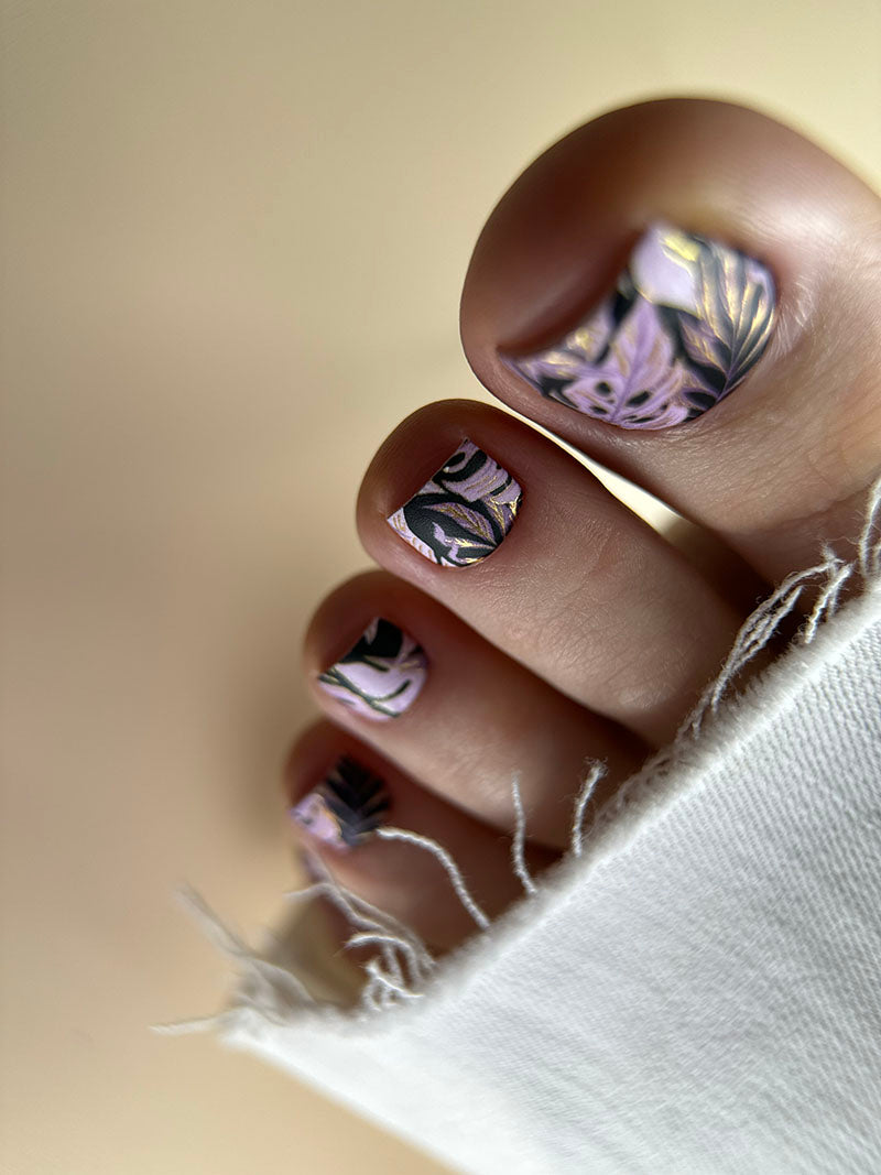 Pedicure Monstera pink. Gold Foil. Nail wraps WR-412