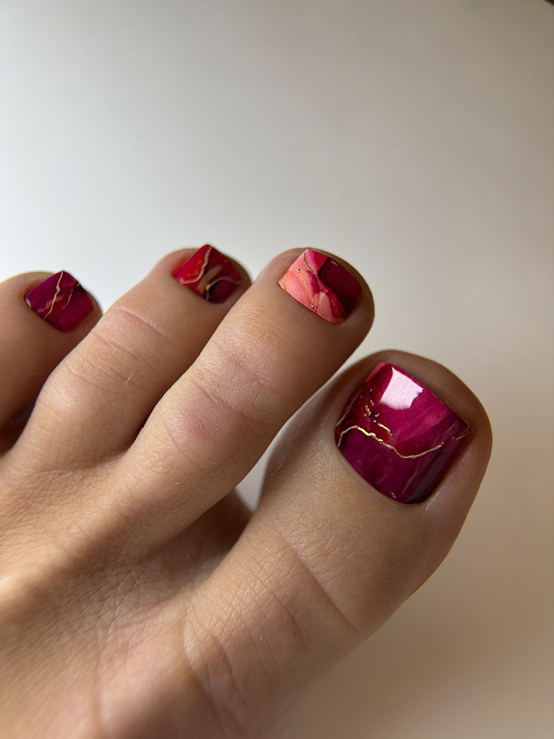 Pedicure Divorces. Red. Gold Foil. Nail wraps WR-447
