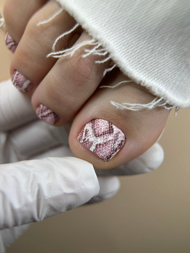 Pedicure Python. Pink. Nail wraps WR-452