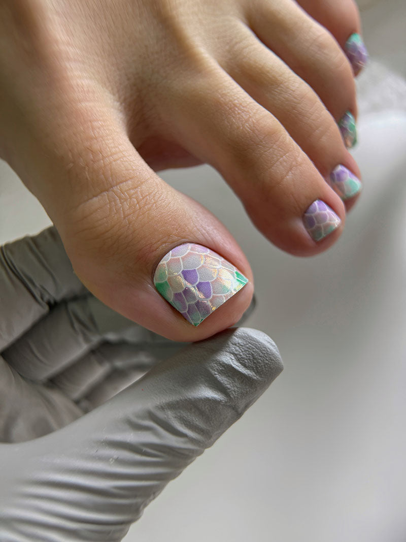 Pedicure Mermaid. Lilac and Green. Colored Foil. Nail wraps WR-511