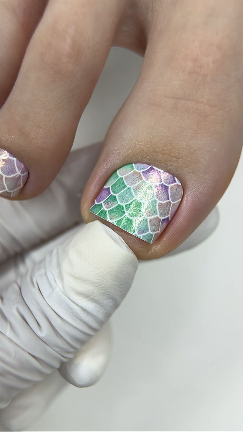 Pedicure Mermaid. Lilac and Green. Colored Foil. Nail wraps WR-511