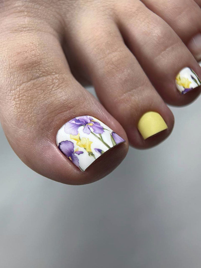Pedicure Irises. Nail wraps WR-564