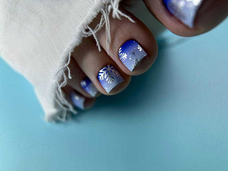 Pedicure Snowflakes. Gradient. Foil silver. Nail wrap WR-610