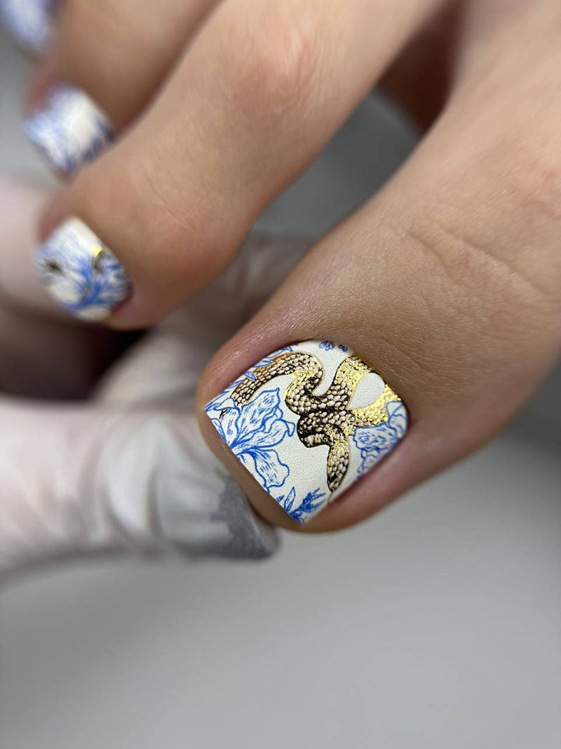 Pedicure Flowers and Snake. Foil gold. Nail wrap WR-612