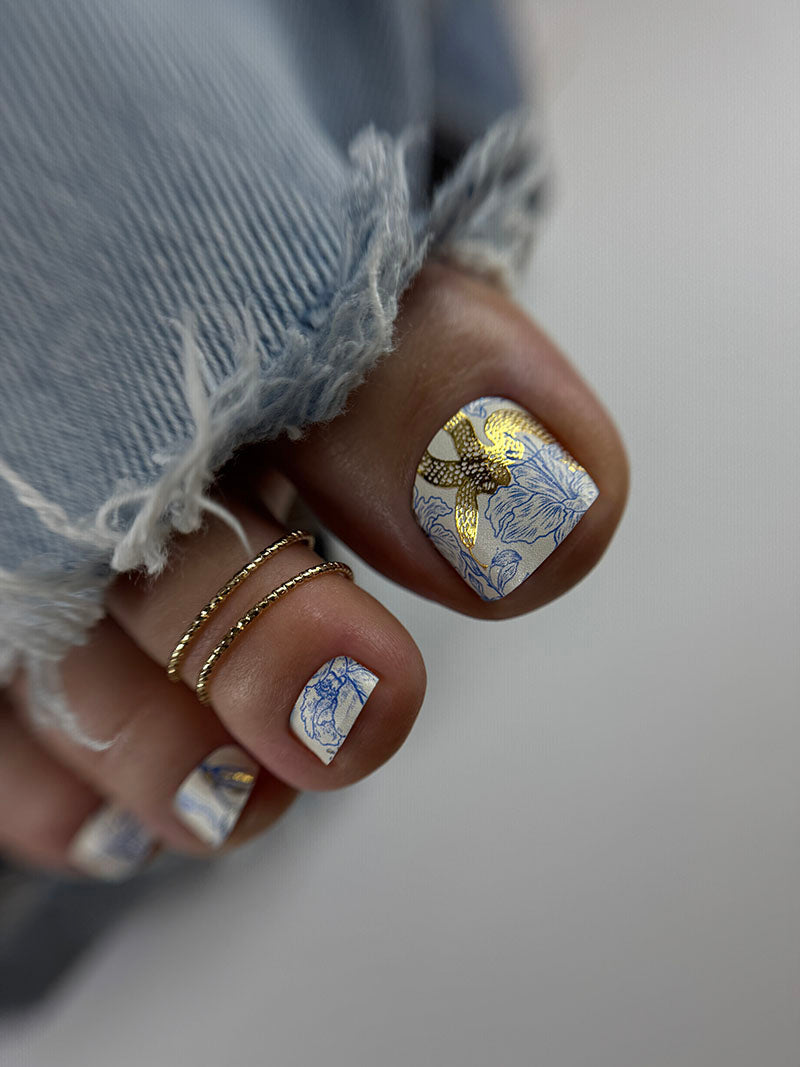 Pedicure Flowers and Snake. Foil gold. Nail wrap WR-612