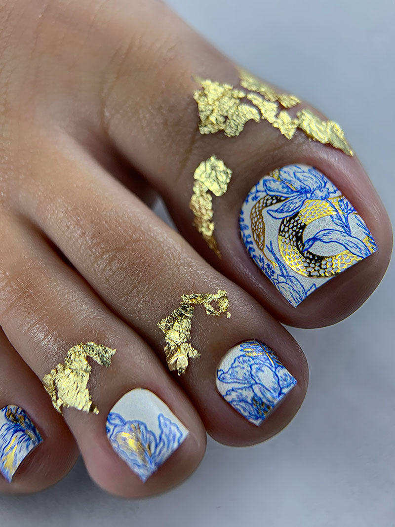 Pedicure Flowers and Snake. Foil gold. Nail wrap WR-612