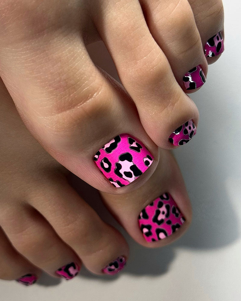 Pedicure Pink Leo. Foil silver. Nail wrap WR-632