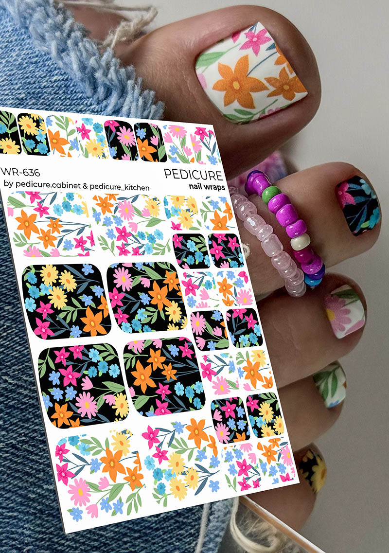 Pedicure Small Flowers. Black and White Background. Nail wrap WR-636