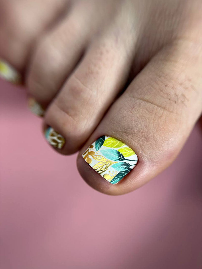 Pedicure Twigs and Leaves. Foil gold. Nail wrap WR-641