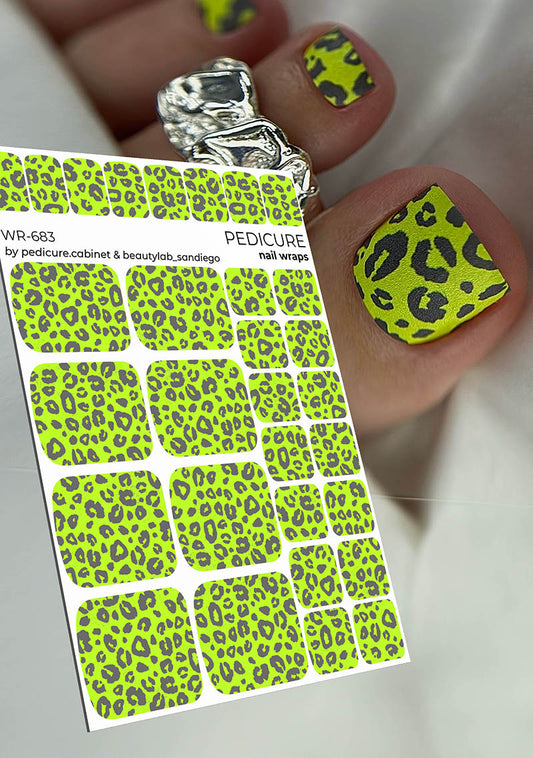 Pedicure Leo. Light Green. Nail wrap WR-683