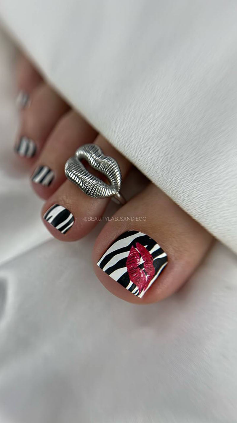 Pedicure Zebra with Lips. Nail wrap WR-689