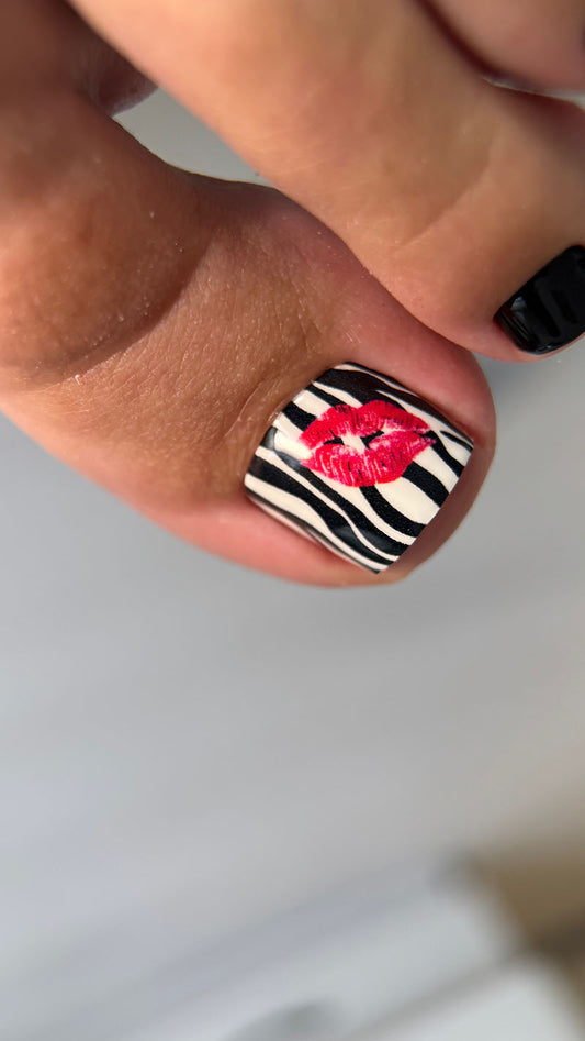 Pedicure Zebra with Lips. Nail wrap WR-689