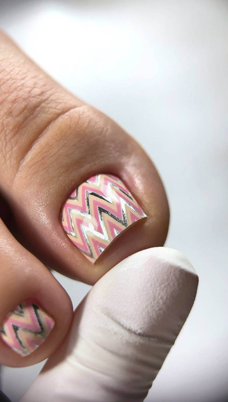 Pedicure Peach Zigzag. Silver Foil. Nail wrap WR-696