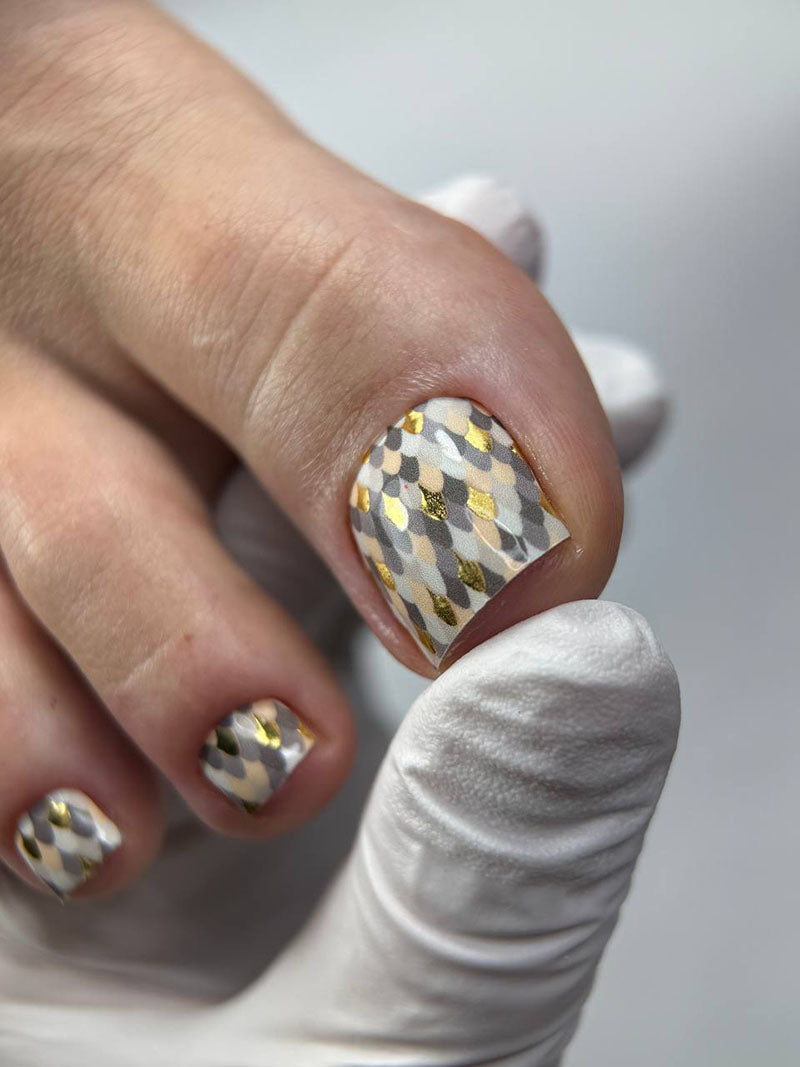 Pedicure Beige Python. Gold Foil. Nail wrap WR-699