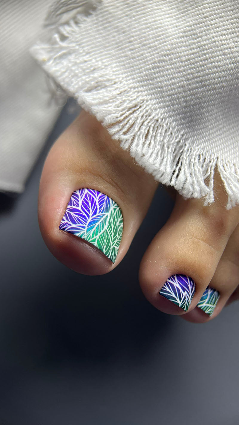 Pedicure Leaves gradient. Colored foil. Nail wrap WR-749