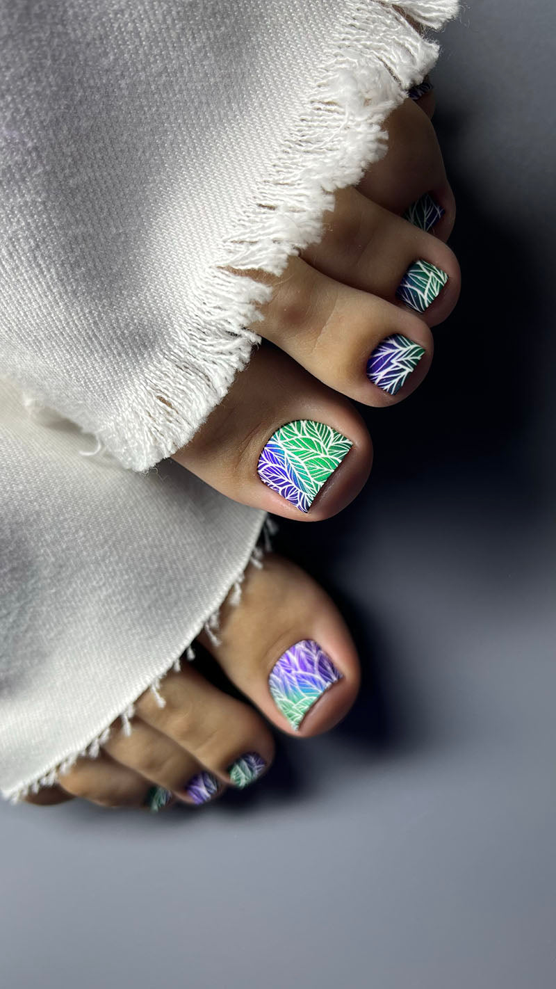 Pedicure Leaves gradient. Colored foil. Nail wrap WR-749