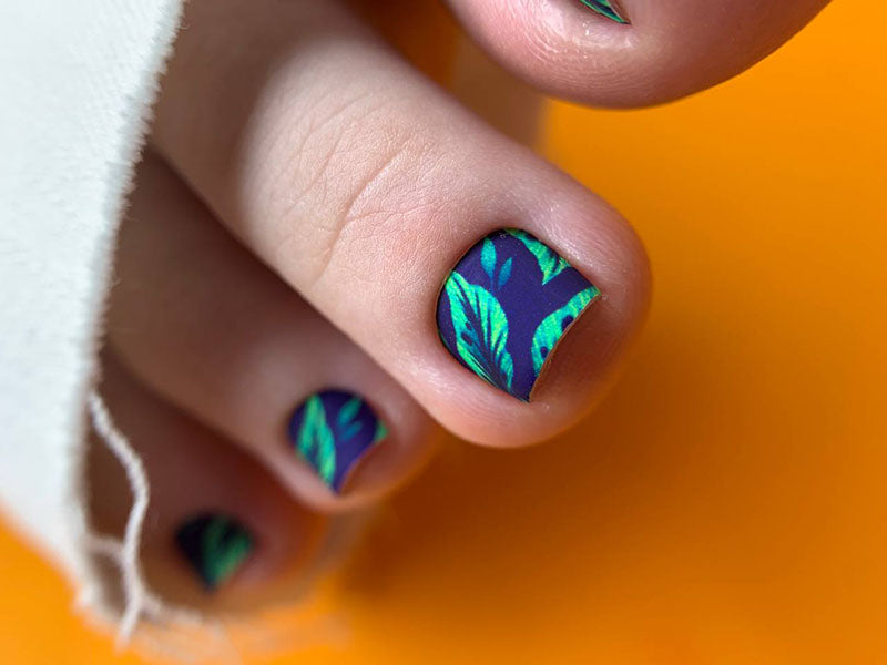 Pedicure Leaves on dark. Nail wrap WR-753