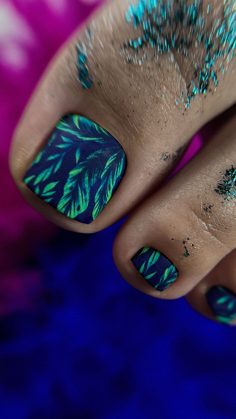 Pedicure Leaves on dark. Nail wrap WR-753