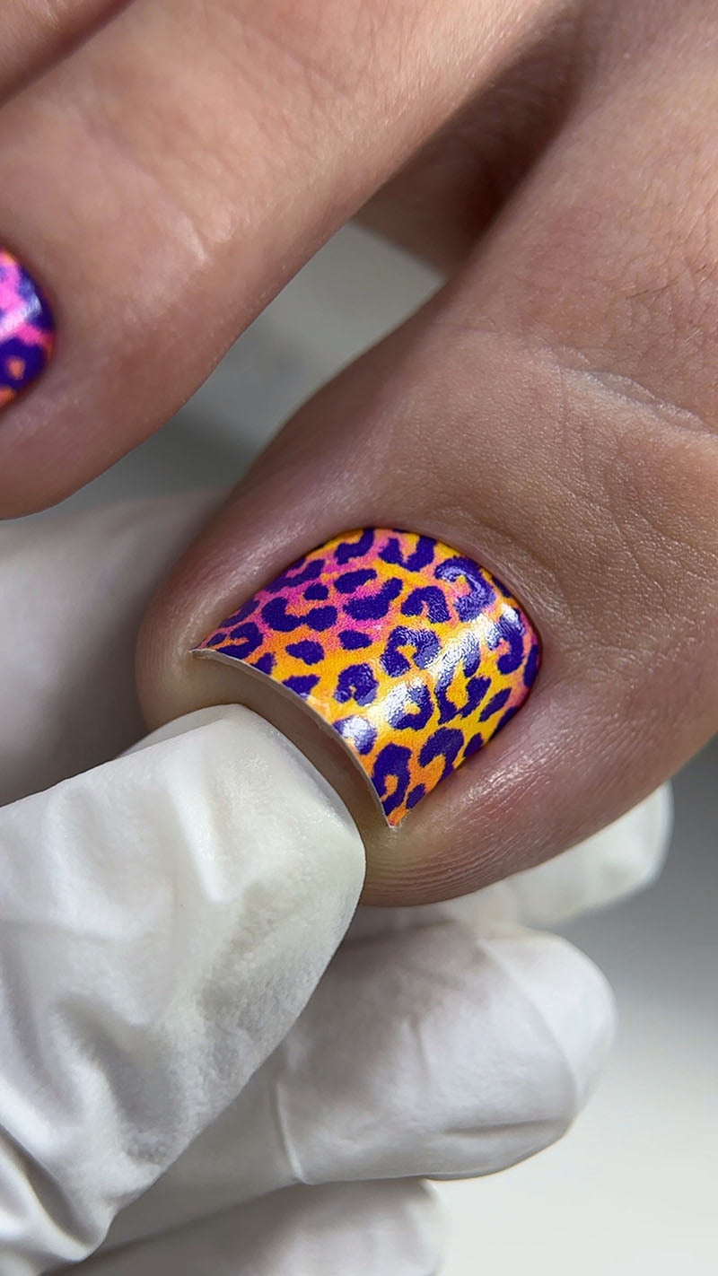 Pedicure Leo. Purple spots. Nail wrap WR-843