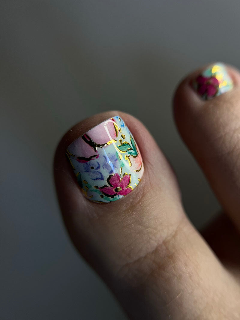 Pedicure Flowers. Watercolor. Foil gold. Nail wrap WR-850